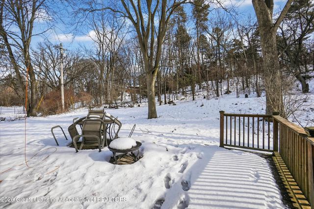 2216 River Court, Lansing, MI 48917