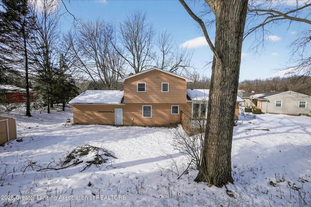 2216 River Court, Lansing, MI 48917