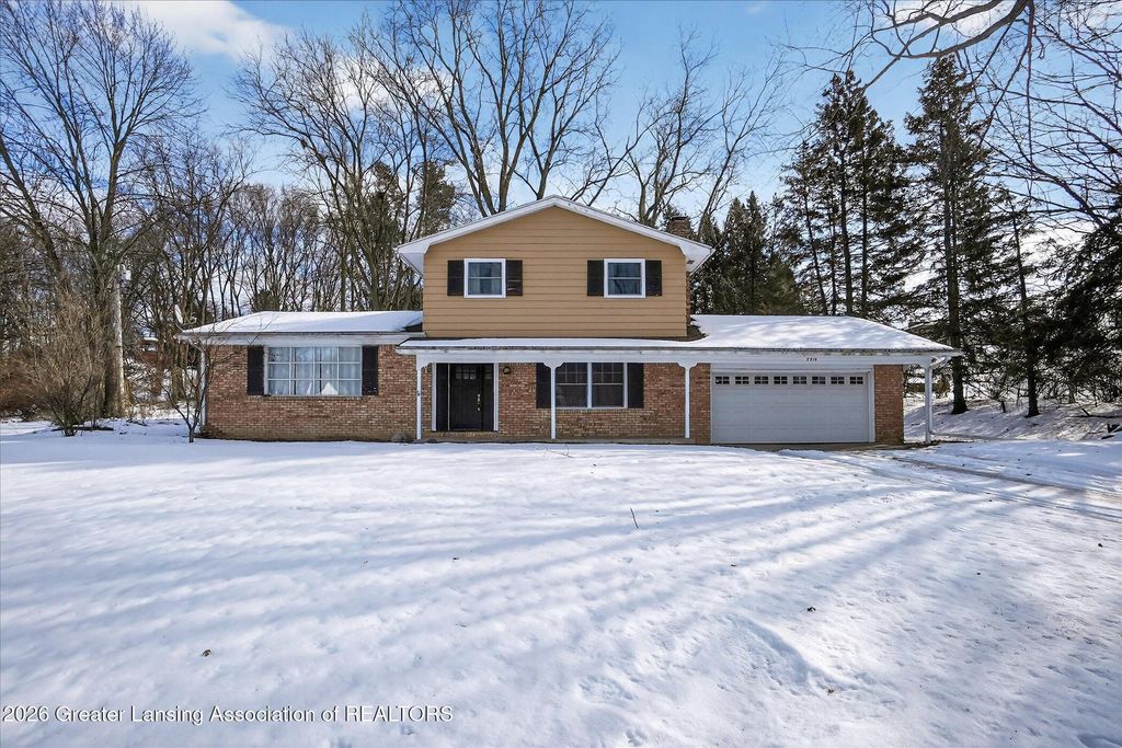 2216 River Court, Lansing, MI 48917