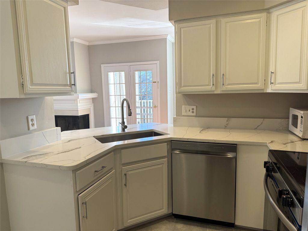 5325 Bent Tree Forest Drive 2230, Dallas, TX 75248