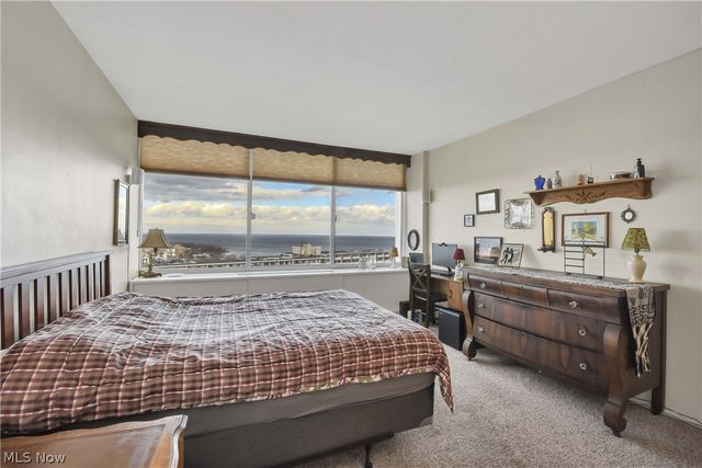 12700 Lake Avenue 2808, Lakewood, OH 44107