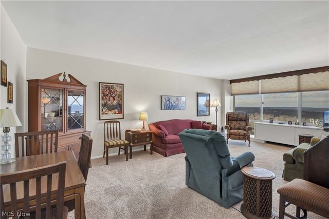 12700 Lake Avenue 2808, Lakewood, OH 44107