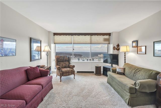 12700 Lake Avenue 2808, Lakewood, OH 44107