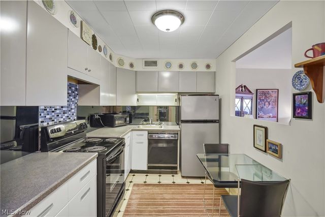 12700 Lake Avenue 2808, Lakewood, OH 44107