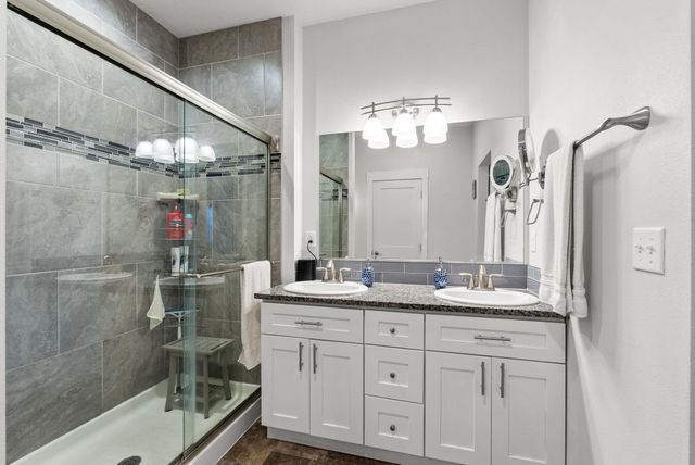 14527 E 10th Ave, Spokane Valley, WA 99037