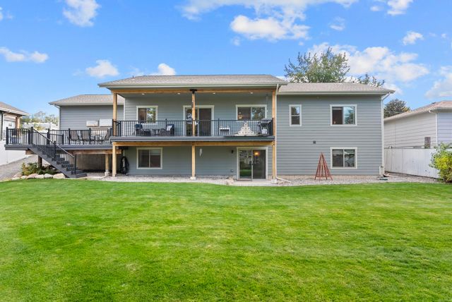 14527 E 10th Ave, Spokane Valley, WA 99037