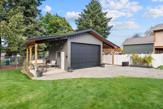 14527 E 10th Ave, Spokane Valley, WA 99037