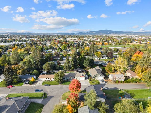 14527 E 10th Ave, Spokane Valley, WA 99037