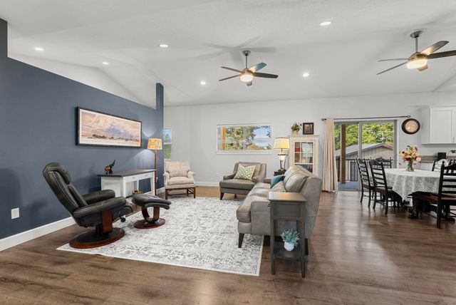 14527 E 10th Ave, Spokane Valley, WA 99037