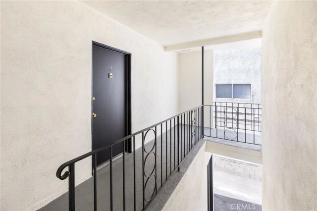 13018 Valleyheart Drive 11, Studio City, CA 91604
