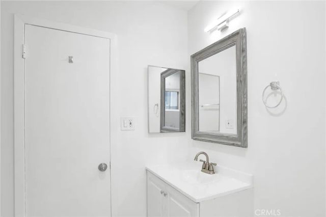 13018 Valleyheart Drive 11, Studio City, CA 91604