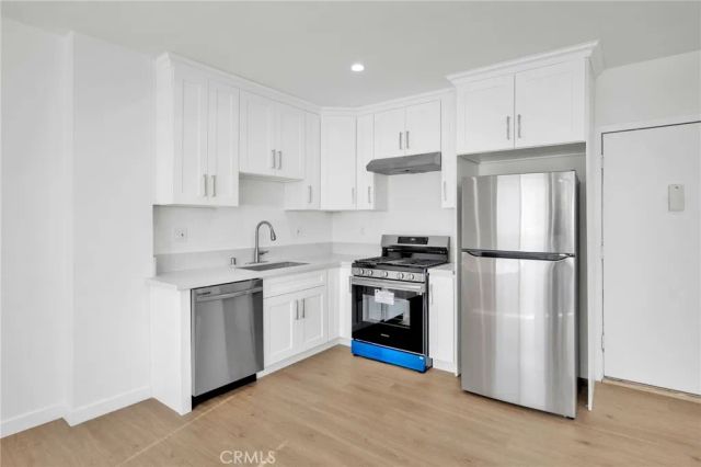 13018 Valleyheart Drive 11, Studio City, CA 91604