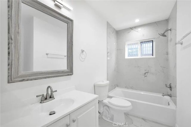 13018 Valleyheart Drive 11, Studio City, CA 91604