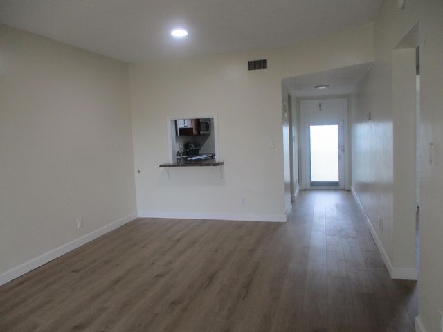 3151 S Palm Aire Drive 404, Pompano Beach, FL 33069