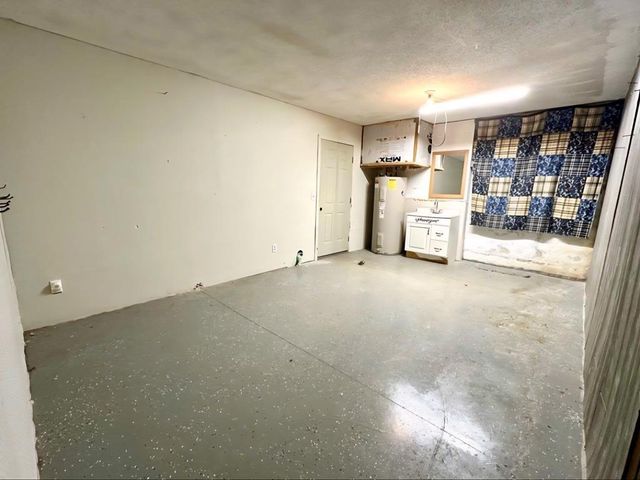 238 County Road 263, Headland, AL 36345