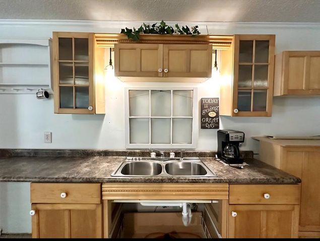 238 County Road 263, Headland, AL 36345