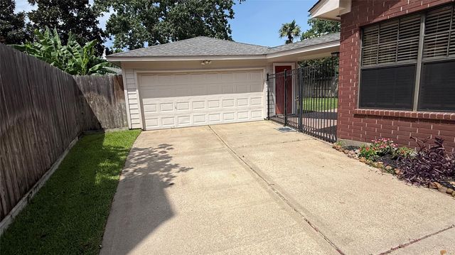 23114 Winding Knoll Drive, Katy, TX 77494
