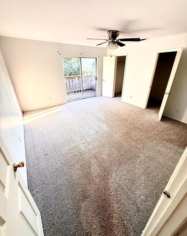 5005 Georgi Lane 215, Houston, TX 77092