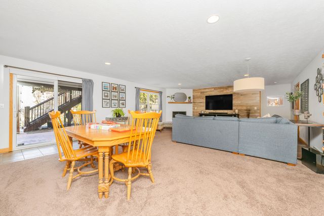 26340 Trestle Creek Ave. Avenue, Mattawan, MI 49071