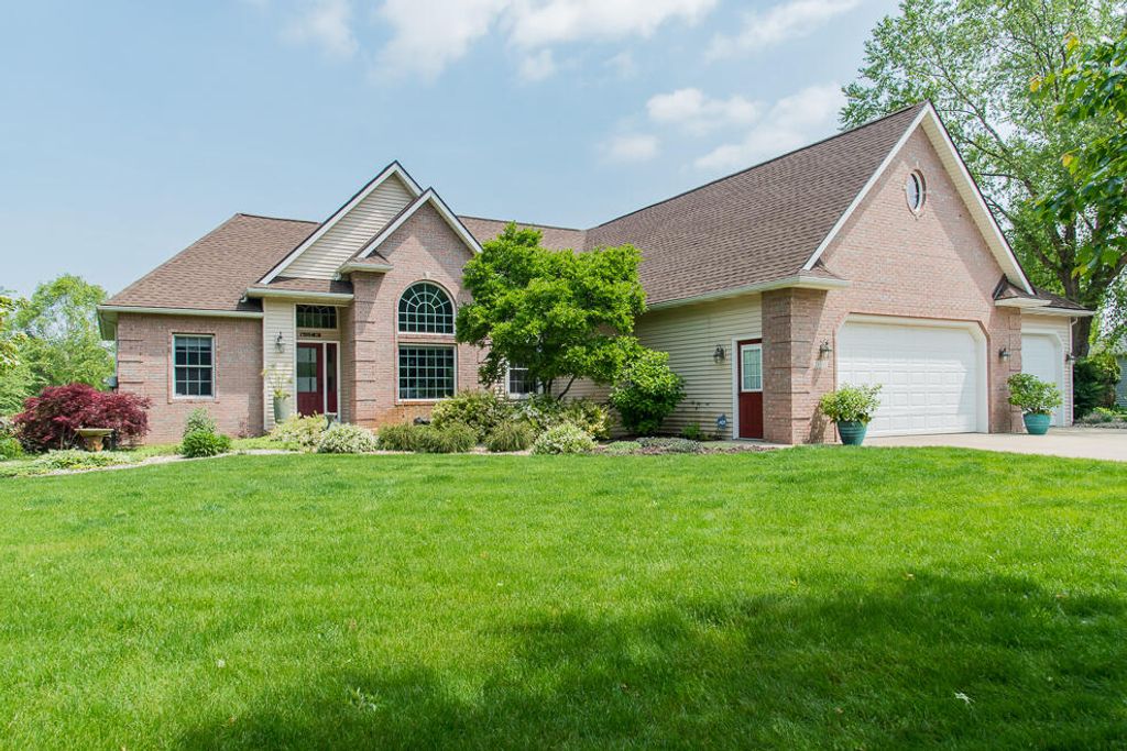 26340 Trestle Creek Ave. Avenue, Mattawan, MI 49071