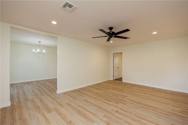 1154 Florida Ave, Corpus Christi, TX 78404