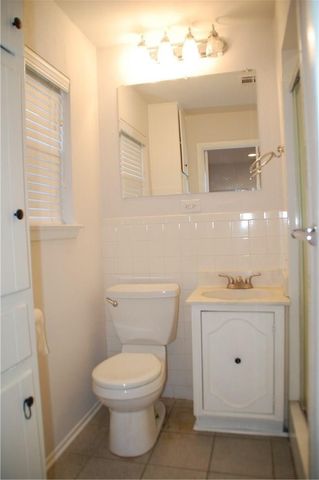 1133 Valley View Drive, Hurst, TX 76053