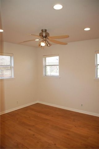 1133 Valley View Drive, Hurst, TX 76053