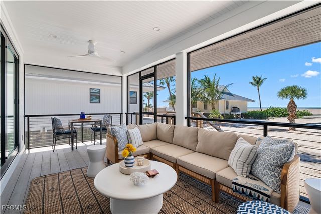 24 Beach Homes, Captiva, FL 33924