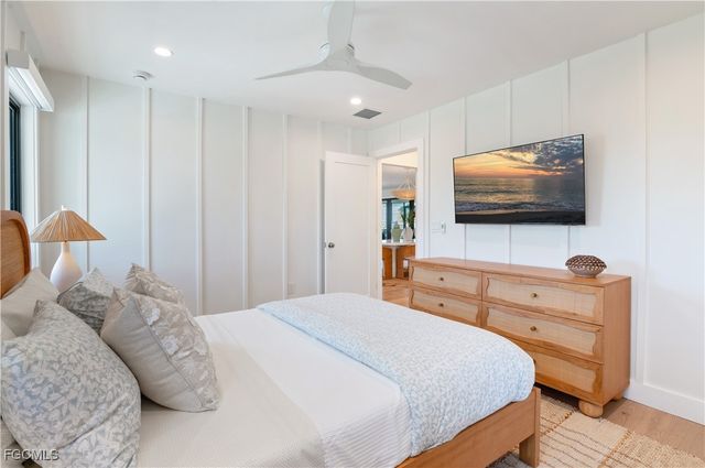 24 Beach Homes, Captiva, FL 33924