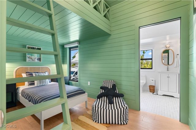 24 Beach Homes, Captiva, FL 33924