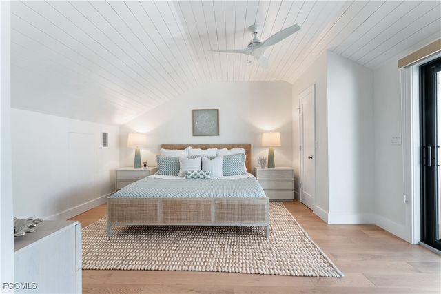 24 Beach Homes, Captiva, FL 33924