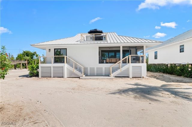 24 Beach Homes, Captiva, FL 33924