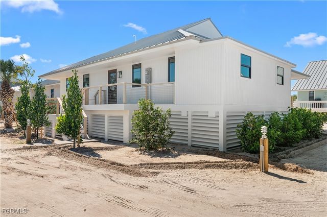 24 Beach Homes, Captiva, FL 33924