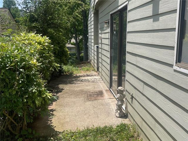 104 Woodhaven Way, Alpharetta, GA 30009