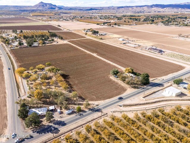 3635 N Valley Drive, Las Cruces, NM 88007