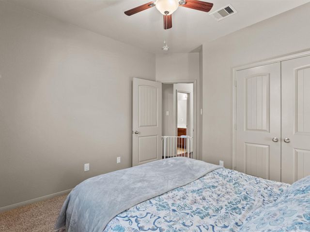 605 Pedernales Street, Webster, TX 77598