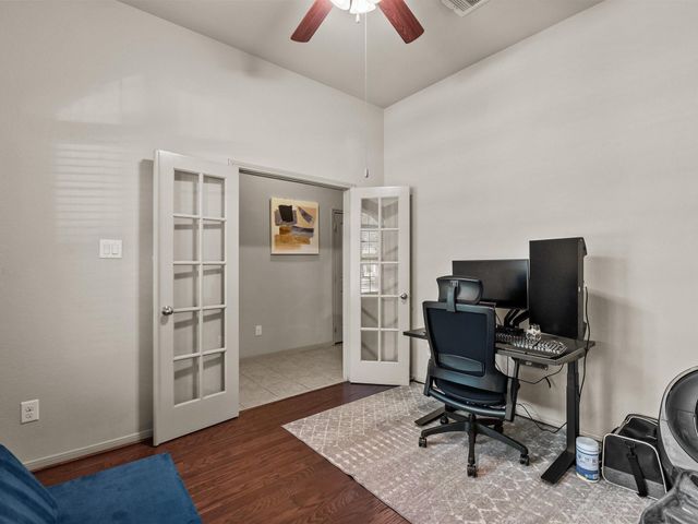 605 Pedernales Street, Webster, TX 77598
