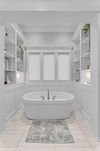 17342 Blue Moon Lane, Tonganoxie, KS 66086