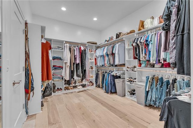 17342 Blue Moon Lane, Tonganoxie, KS 66086