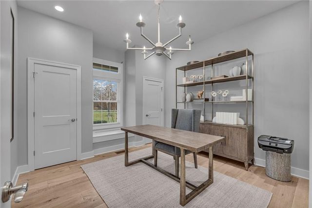 17342 Blue Moon Lane, Tonganoxie, KS 66086