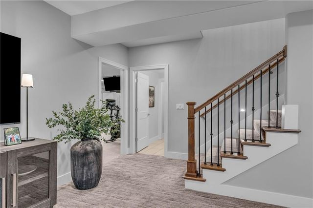 17342 Blue Moon Lane, Tonganoxie, KS 66086