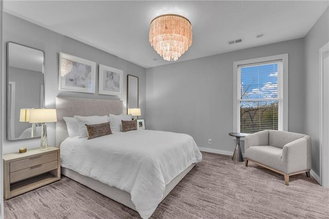 17342 Blue Moon Lane, Tonganoxie, KS 66086