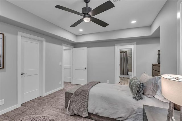 17342 Blue Moon Lane, Tonganoxie, KS 66086