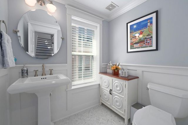 415 W 16th Street B, Houston, TX 77008