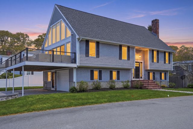 4 Cross Road, Bourne, MA 02532