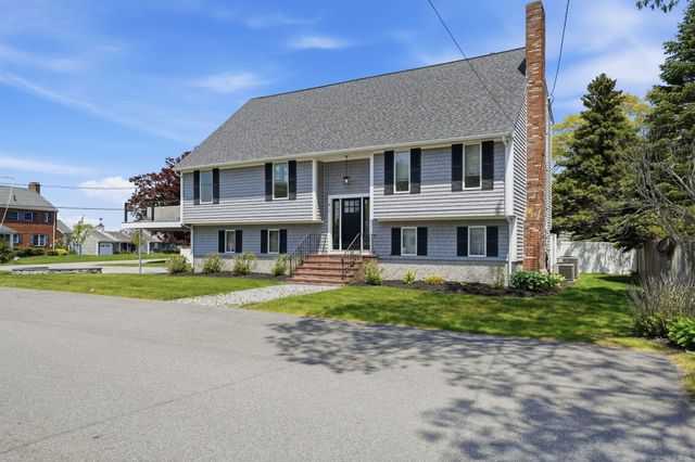 4 Cross Road, Bourne, MA 02532