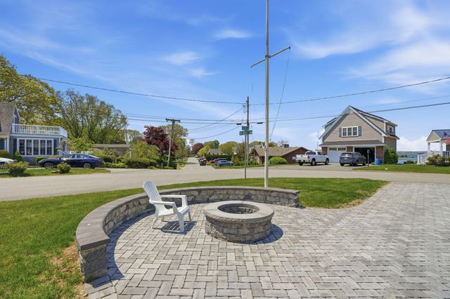 4 Cross Road, Bourne, MA 02532