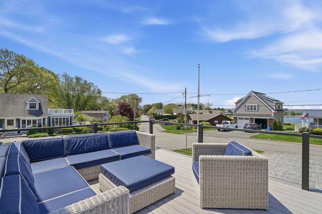 4 Cross Road, Bourne, MA 02532