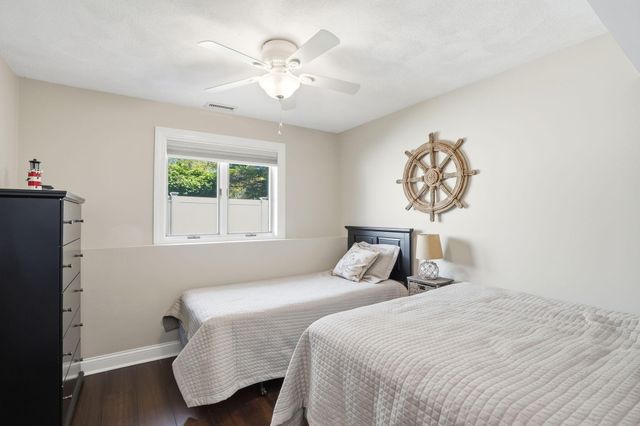 4 Cross Road, Bourne, MA 02532