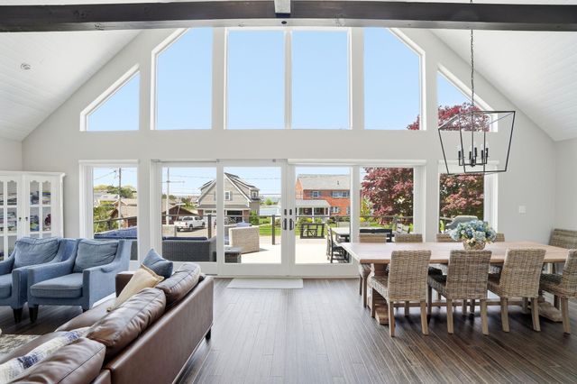 4 Cross Road, Bourne, MA 02532